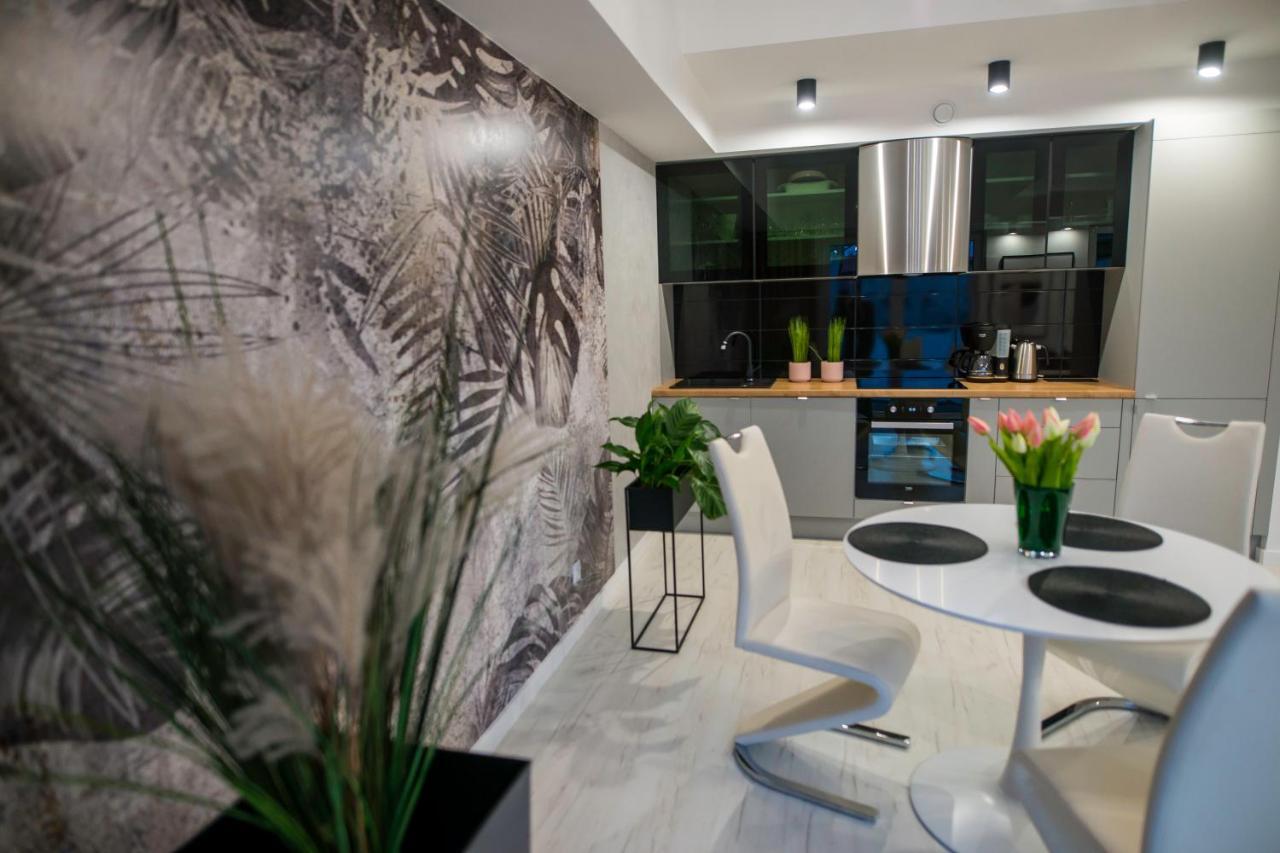 Nowoczesny Apartament Na Warmii I Mazurach Z Garazem Biskupiec  Bagian luar foto